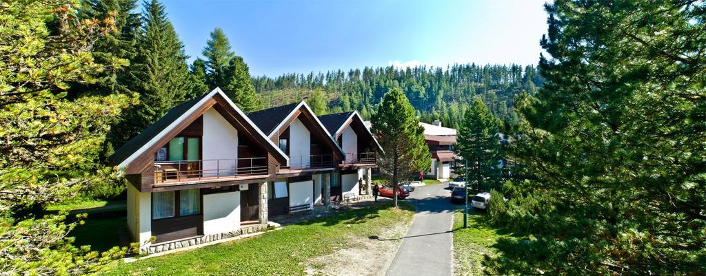 Bungalovy Fis Economy Villa Štrbské Pleso Buitenkant foto